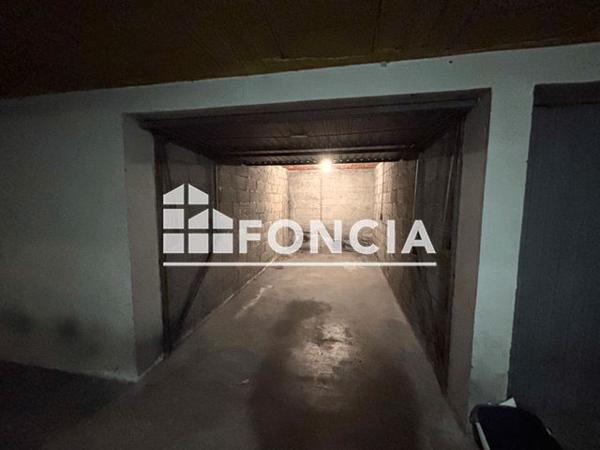 Location Parking 10 m² - LE DAUPHIN Voiron 38500