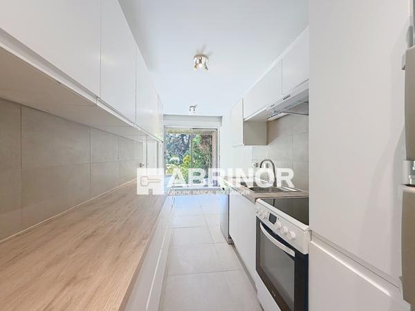 DELORY - MAGNIFIQUE T4 DANS UNE RESIDENCE DE GRAND STANDING - 2 GARAGES - 2 PARKING - 2 CAVES ROUBAIX