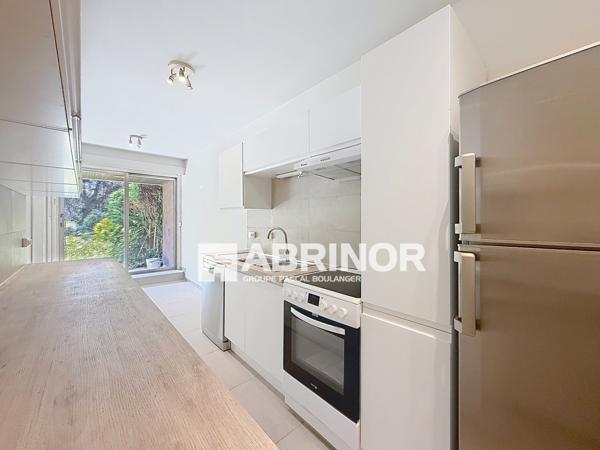 DELORY - MAGNIFIQUE T4 DANS UNE RESIDENCE DE GRAND STANDING - 2 GARAGES - 2 PARKING - 2 CAVES ROUBAIX