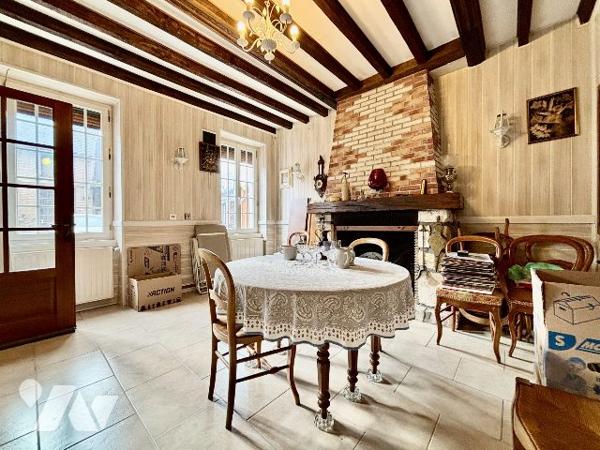 Ensemble immobilier avec garage et atelier