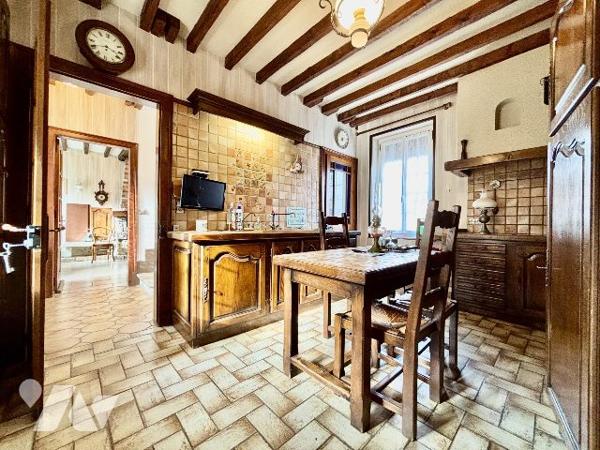 Ensemble immobilier avec garage et atelier