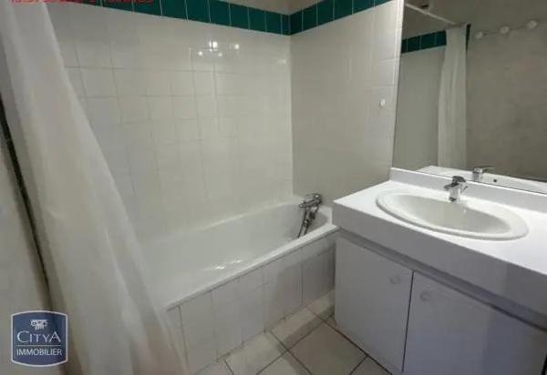 Appartement à louer 2 pièces 45.99m²