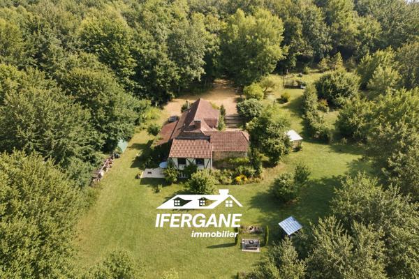 Maison ancienne - Lacapelle marival SECTEUR LACAPELLE-MARIVAL - Maison quercynoise de 205 m² avec piscine et terrain de 4.5 hectares