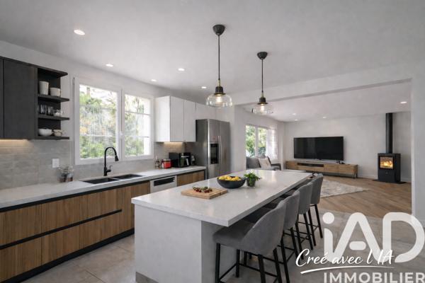 Maison à vendre 9 pièces 195 m² Le Coudray-Montceaux