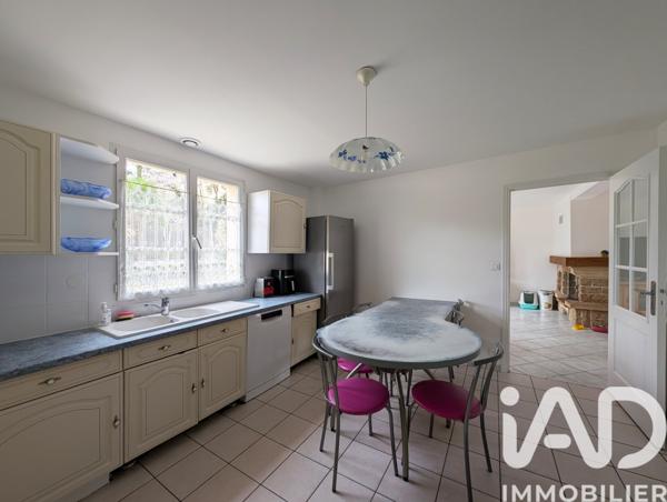 Maison à vendre 9 pièces 195 m² Le Coudray-Montceaux