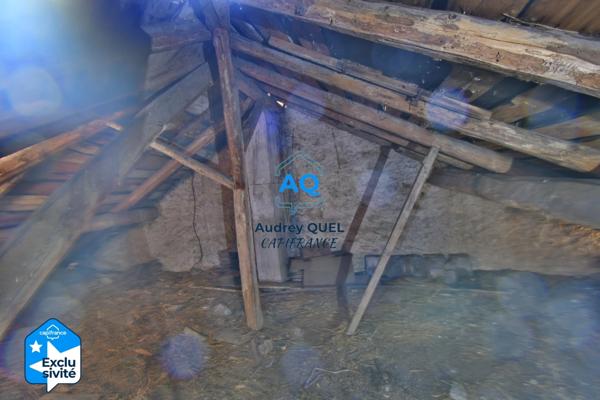 Maison ancienne à vendre 4 pièces - MONTANGES (01200)