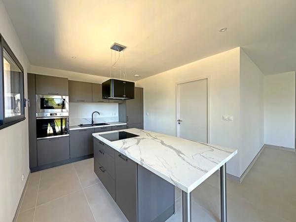 Bruz (35170) Maison familiale Surface habitable : 121 m² | Terrain : 300 m² | Garage | Vue sur le golf