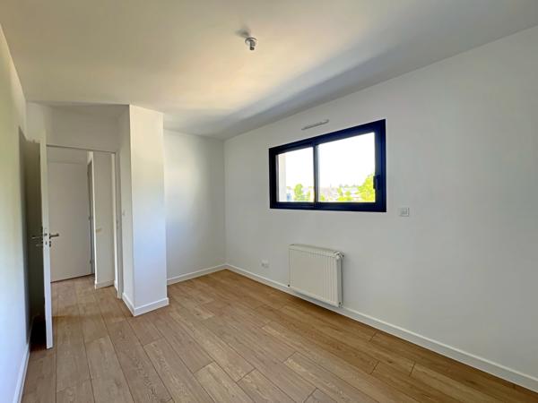 Bruz (35170) Maison familiale Surface habitable : 121 m² | Terrain : 300 m² | Garage | Vue sur le golf