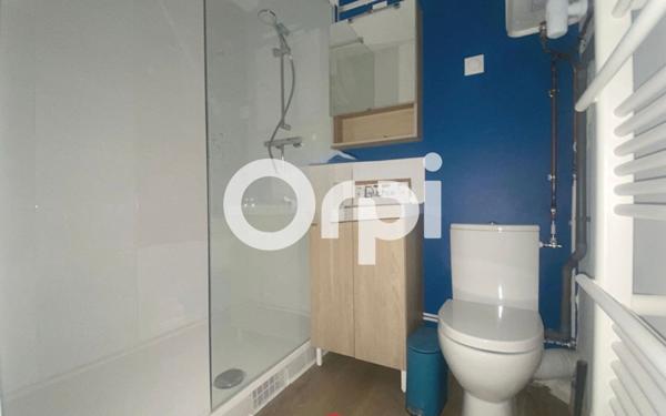 Immeuble à vendre    2 pièces •  La Fère