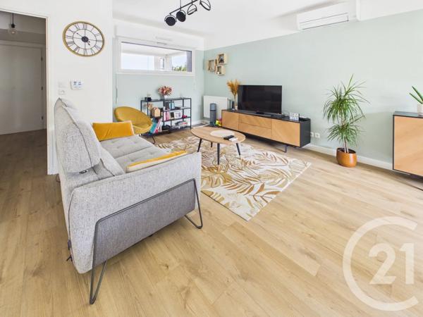 Maison à vendre  5 pièces - 110 m 2   VILLENAVE D ORNON  - 33