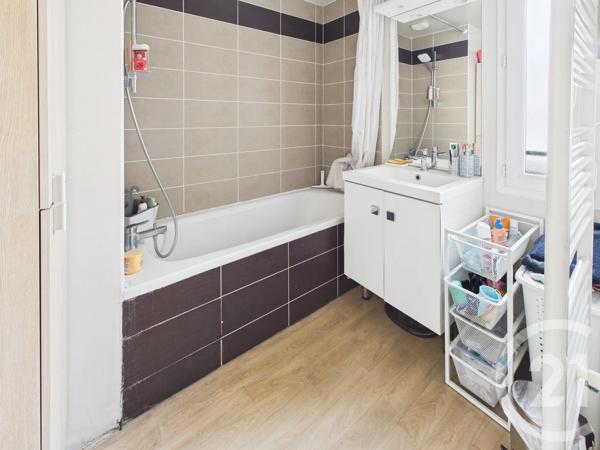 Maison à vendre  5 pièces - 110 m 2   VILLENAVE D ORNON  - 33