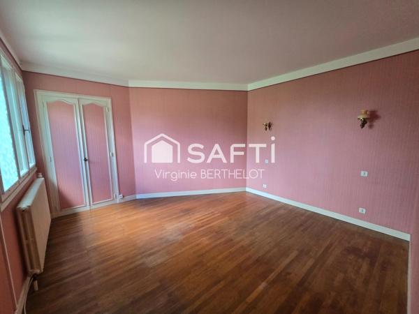PAVILLON SUR SOUS SOL / 3 CHAMBRES / GRAND GARAGE / A L'ABSIE