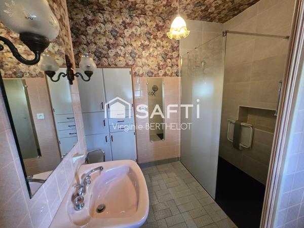 PAVILLON SUR SOUS SOL / 3 CHAMBRES / GRAND GARAGE / A L'ABSIE