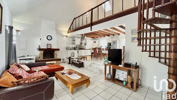 Maison 4 pièces de 150 m² à Le Tampon (97430)