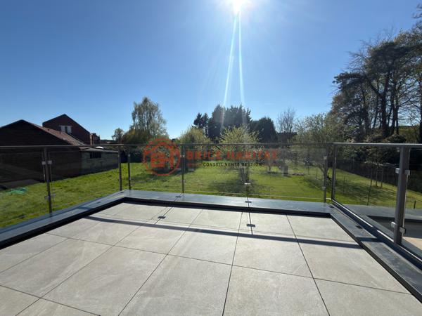 Maison 6 pièce(s) 5 chambre(s) 220 m²