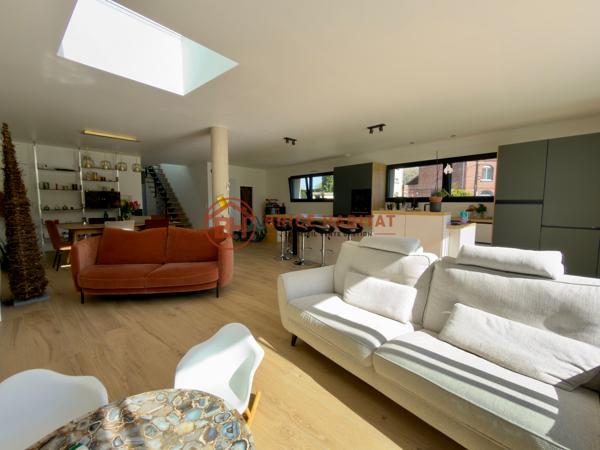 Maison 6 pièce(s) 5 chambre(s) 220 m²