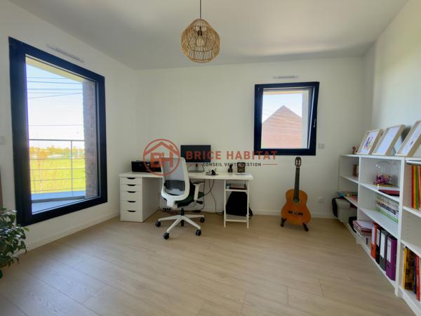 Maison 6 pièce(s) 5 chambre(s) 220 m²