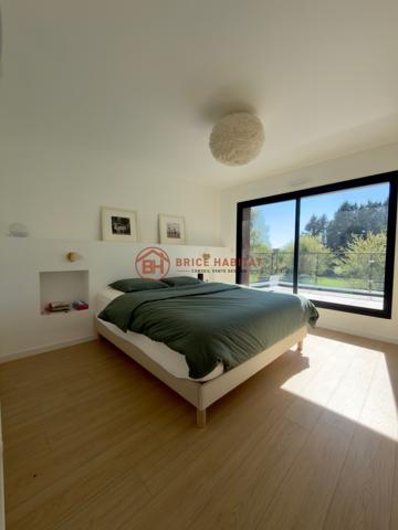 Maison 6 pièce(s) 5 chambre(s) 220 m²