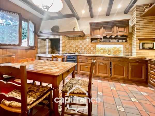 Maison familiale, à vendre 6 pièces Saint-Maur-des-Fossés (94), Avenue du Succès, au calme absolu