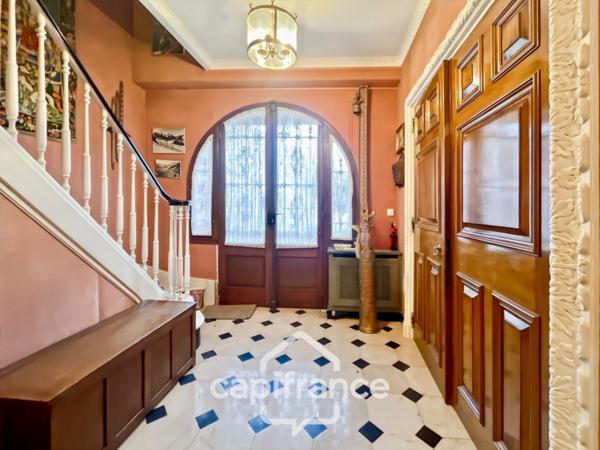 Maison familiale, à vendre 6 pièces Saint-Maur-des-Fossés (94), Avenue du Succès, au calme absolu