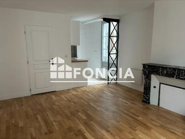 Location Appartement 3 pièces 49.25 m² - ENTREE AU 12 RUE DE LA FAUCONNERIE Orleans 45000