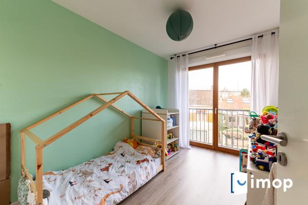 800m ligne 11 - T3 lumineux - parking - cellier