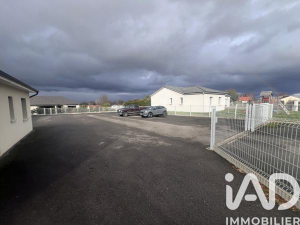 Immeuble à vendre 1 132 m² Magnac-Bourg