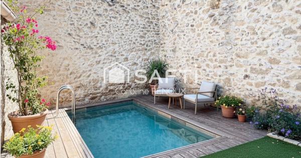 Maison de caractère - piscine- terrasse et grand garage