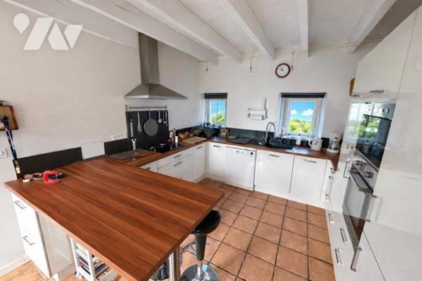 LA TRINITÉ-PLOUZANÉ - MAISON EN PIERRES - 190M² - TERRAIN 1229M² - 4CH