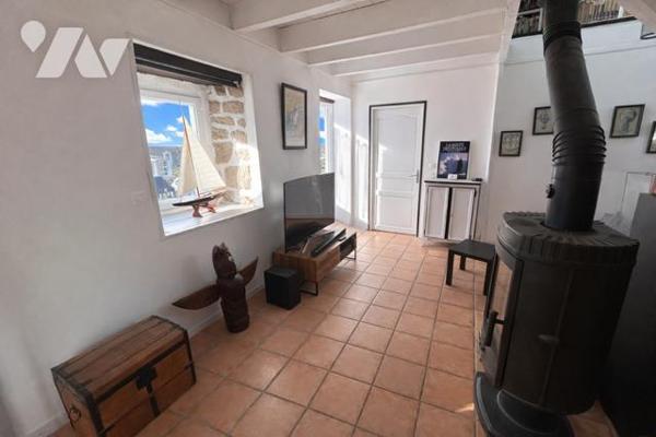 LA TRINITÉ-PLOUZANÉ - MAISON EN PIERRES - 190M² - TERRAIN 1229M² - 4CH