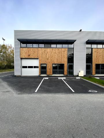 A VENDRE : Excellente visibilité Local d'activité NEUF 255 m² - route de Clisson Nantes SUD