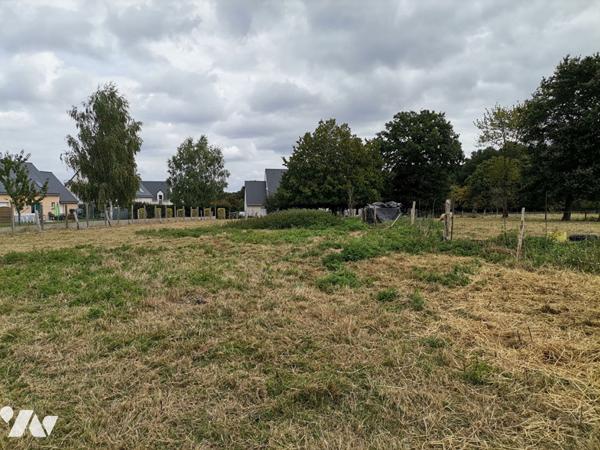 MONTAUBAN DE BRETAGNE - Terrain à bâtir de 732 m², viabilisé