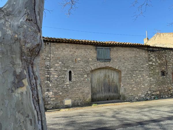 Domaine viticole bio clé en main – Maison de caractère & chai (Corbières)