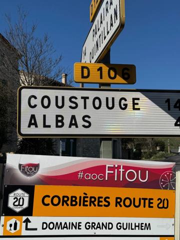 Domaine viticole bio clé en main – Maison de caractère & chai (Corbières)