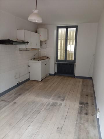 Belle maison de Bourg, idéal commerce ou chambre d’hôtes