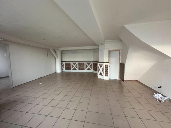 Immeuble atypique à fort potentiel - Usage mixte possible