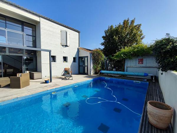 Maison à vendre    4 pièces • 168 m2 Marsilly