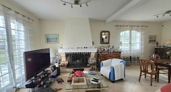 Maison de plain pied, 5 pièces, à vendre sur la commune de CESTAS. (33)