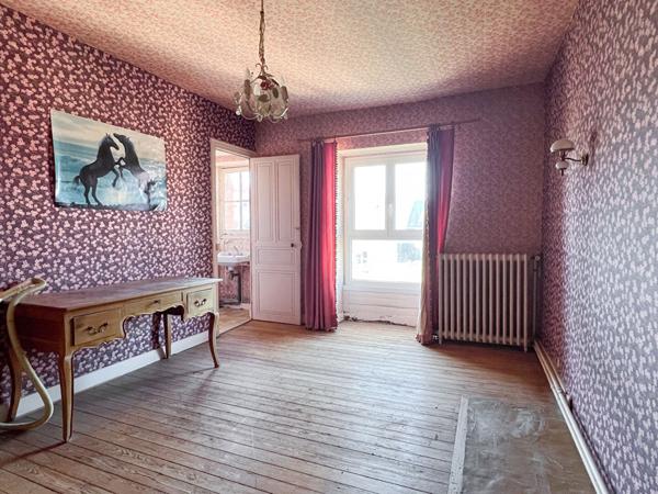 Hôtel particulier à rénover de 220m2 avec garage boxé? Avenue Jeanne d'Arc, Angers