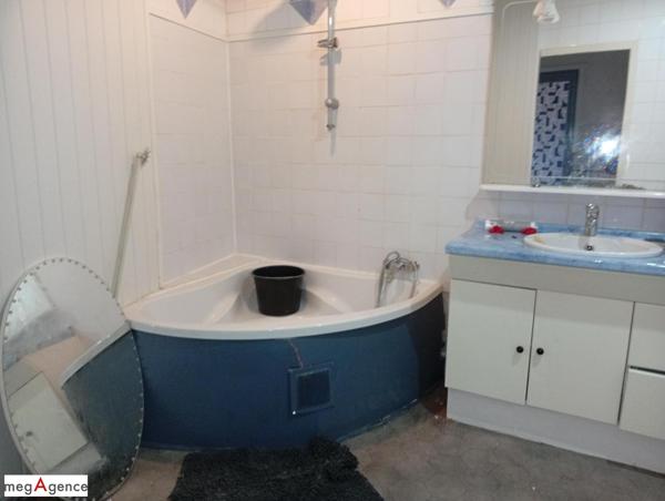 Maison à Saint-Germain-des-Fossés, 03260 - 7 pièces 140m²