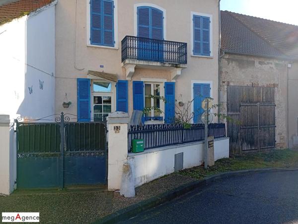 Maison à Saint-Germain-des-Fossés, 03260 - 7 pièces 140m²