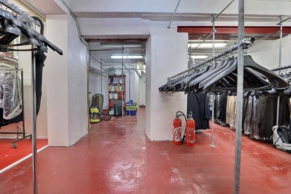 Local commercial Aubervilliers 145 m2