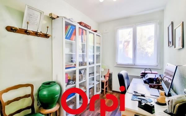 Appartement à vendre    2 pièces • 85,40 m2 Bandol