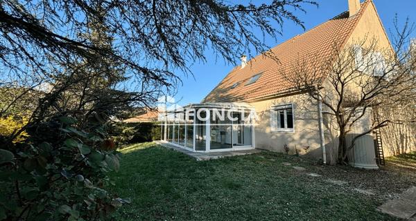 À vendre Maison 7 pièces 221 m² - Buxerolles 86180
