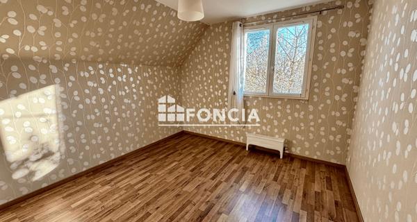 À vendre Maison 7 pièces 221 m² - Buxerolles 86180