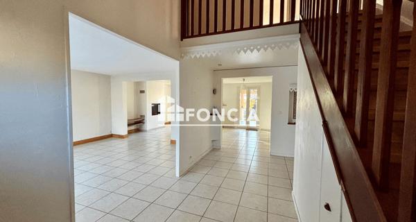 À vendre Maison 7 pièces 221 m² - Buxerolles 86180