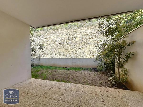 Appartement à louer 2 pièces 40.6m² Nîmes (30000)