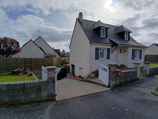 Murs commerciaux Laval