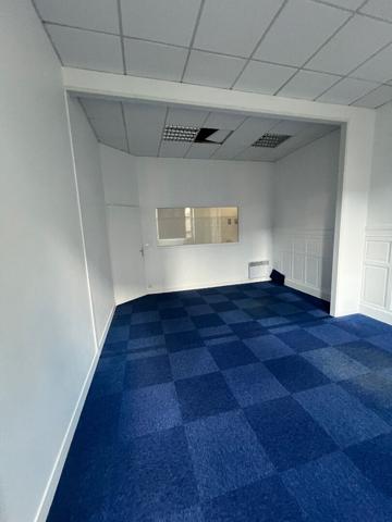 Laval centre ville bureaux125 m2
