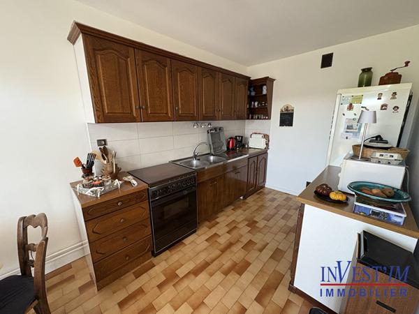 OULLINS PIERRE-BÉNITE - Grand T3/T4 de 87 m² avec balcon, vue verdure et garage possible , Oullins pierre benite OULLINS PIERRE-BÉNITE - Grand T3/T4 de 87 m² avec balcon, vue verdure et garage possible , Oullins pierre benite